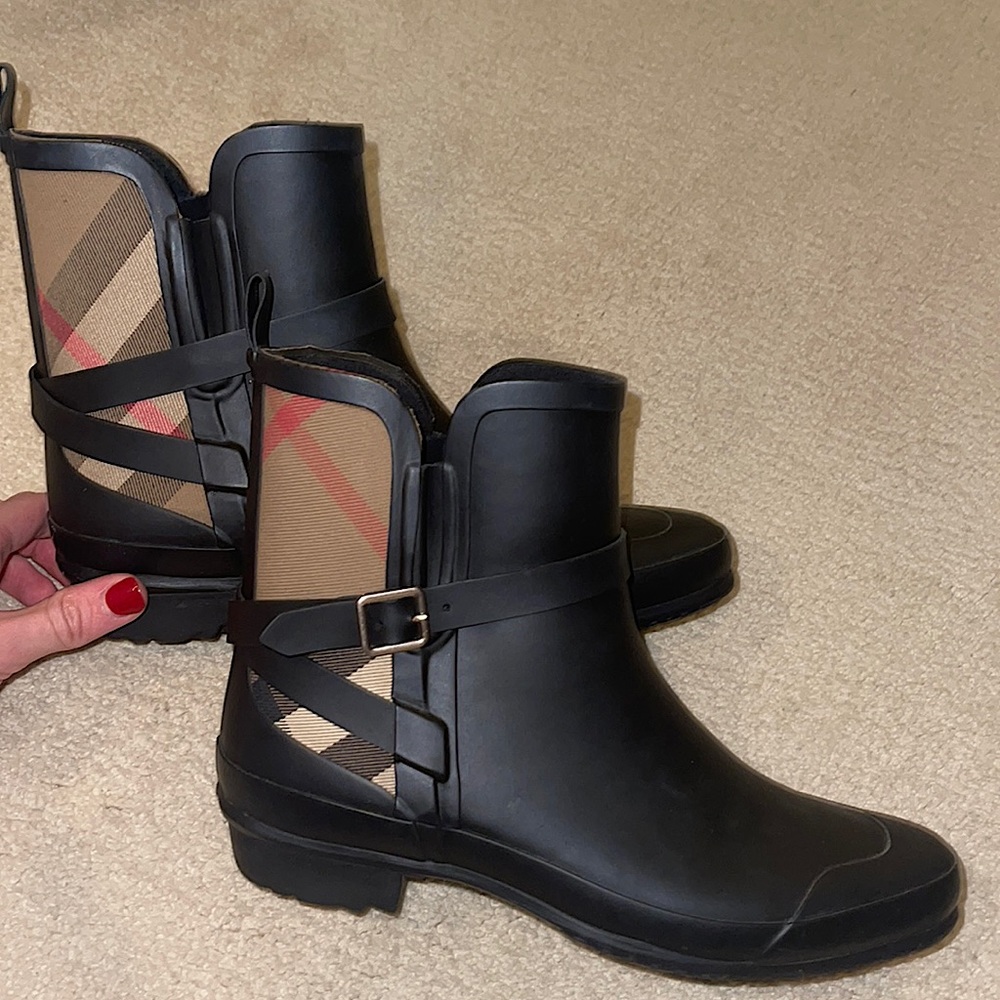 Burberry Rainboots